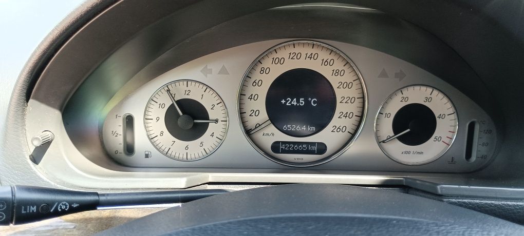 Мерцедес Е класа w211