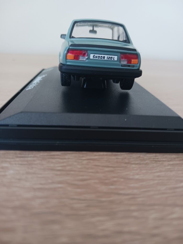 Модел на Skoda 120 L 1/43 Abrex model