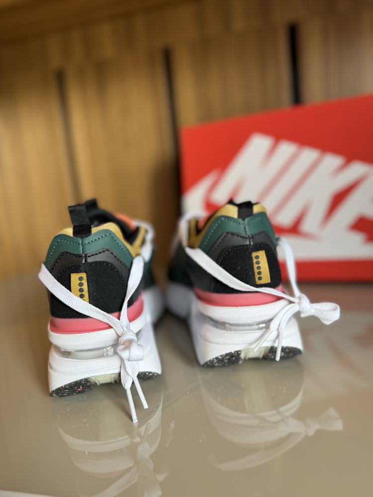 Nike, Спортни обувки Air Max Furyosa, Черен, Тъмнозелен