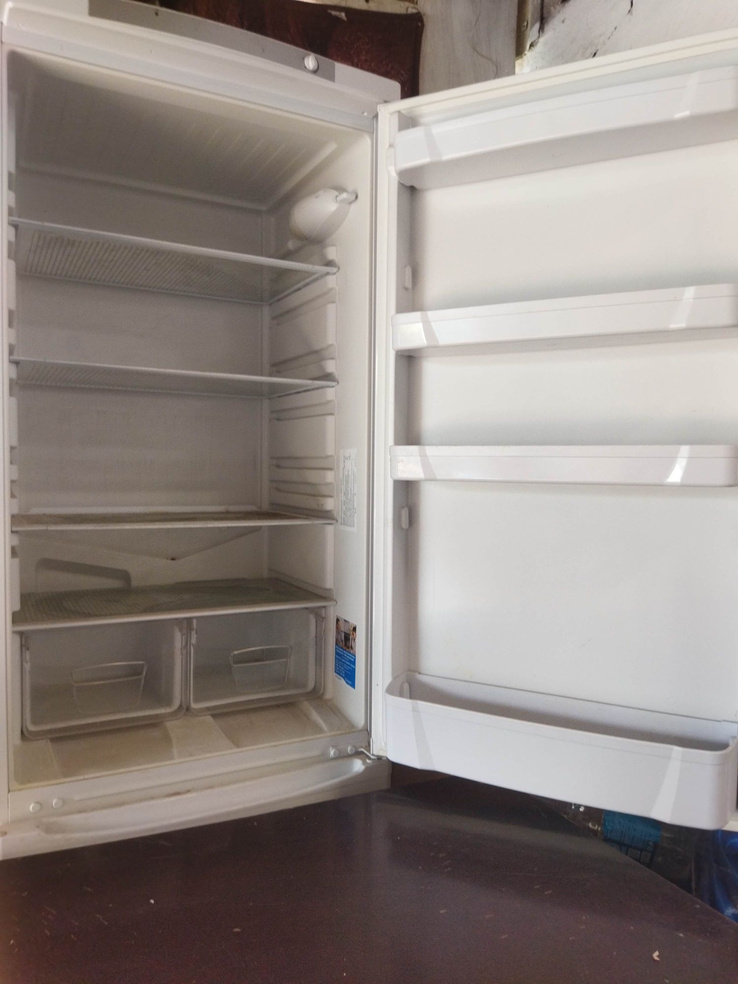 Холодилник отличном сост
