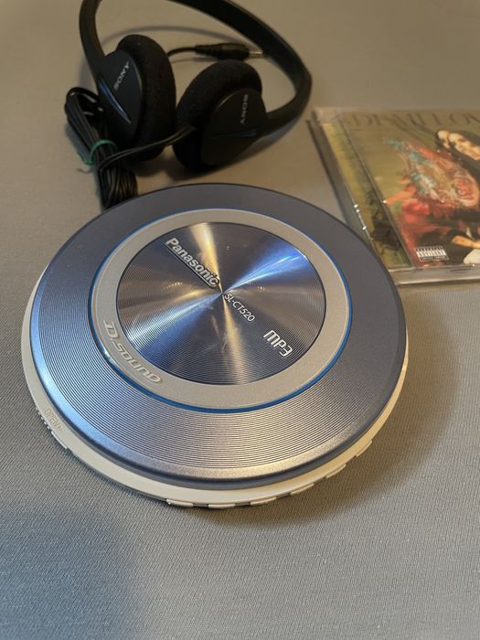 Cd MP3 Player PANASONIC SL-CT520 cu casti Sony