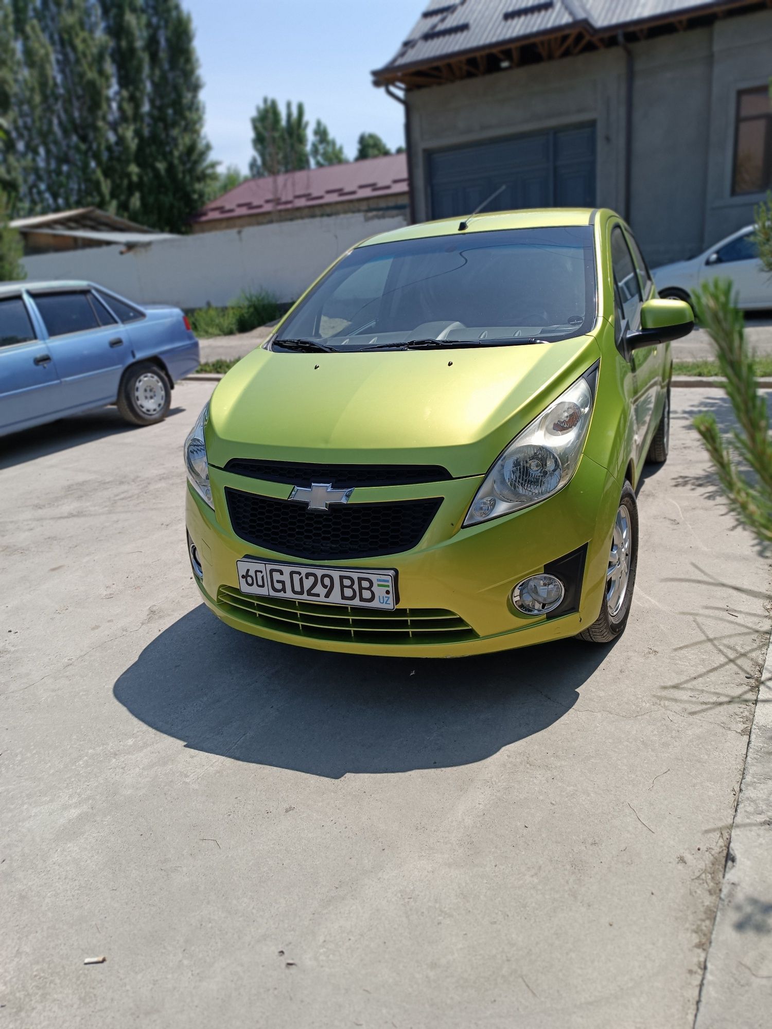 Chevrolet spark 2