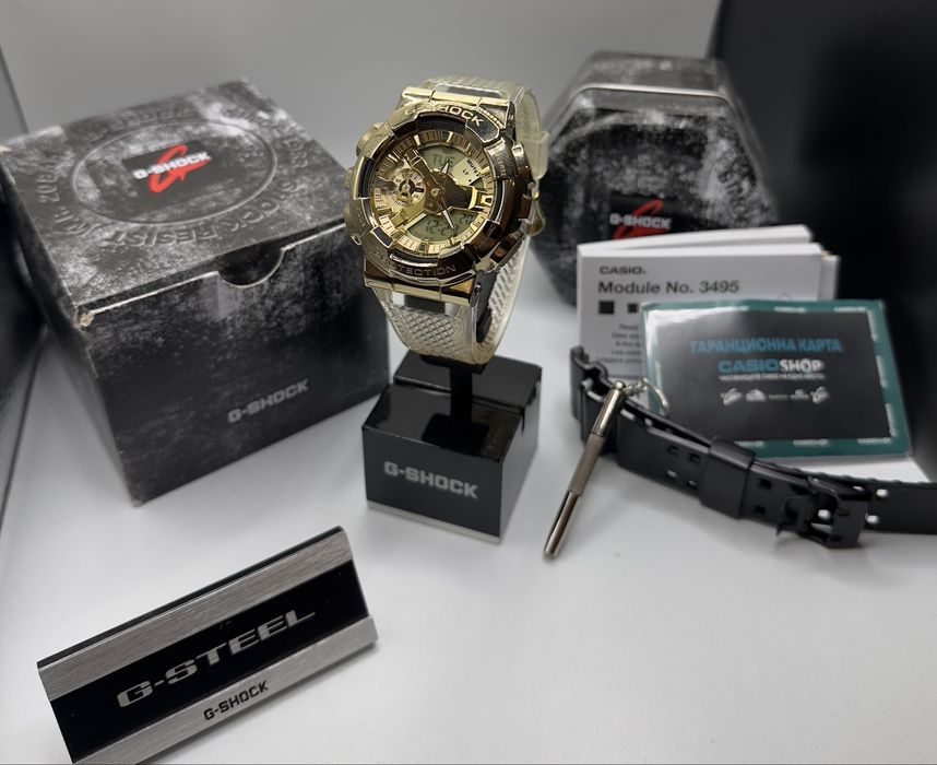 Часовник Casio G-Shock GM-110SG-9A
