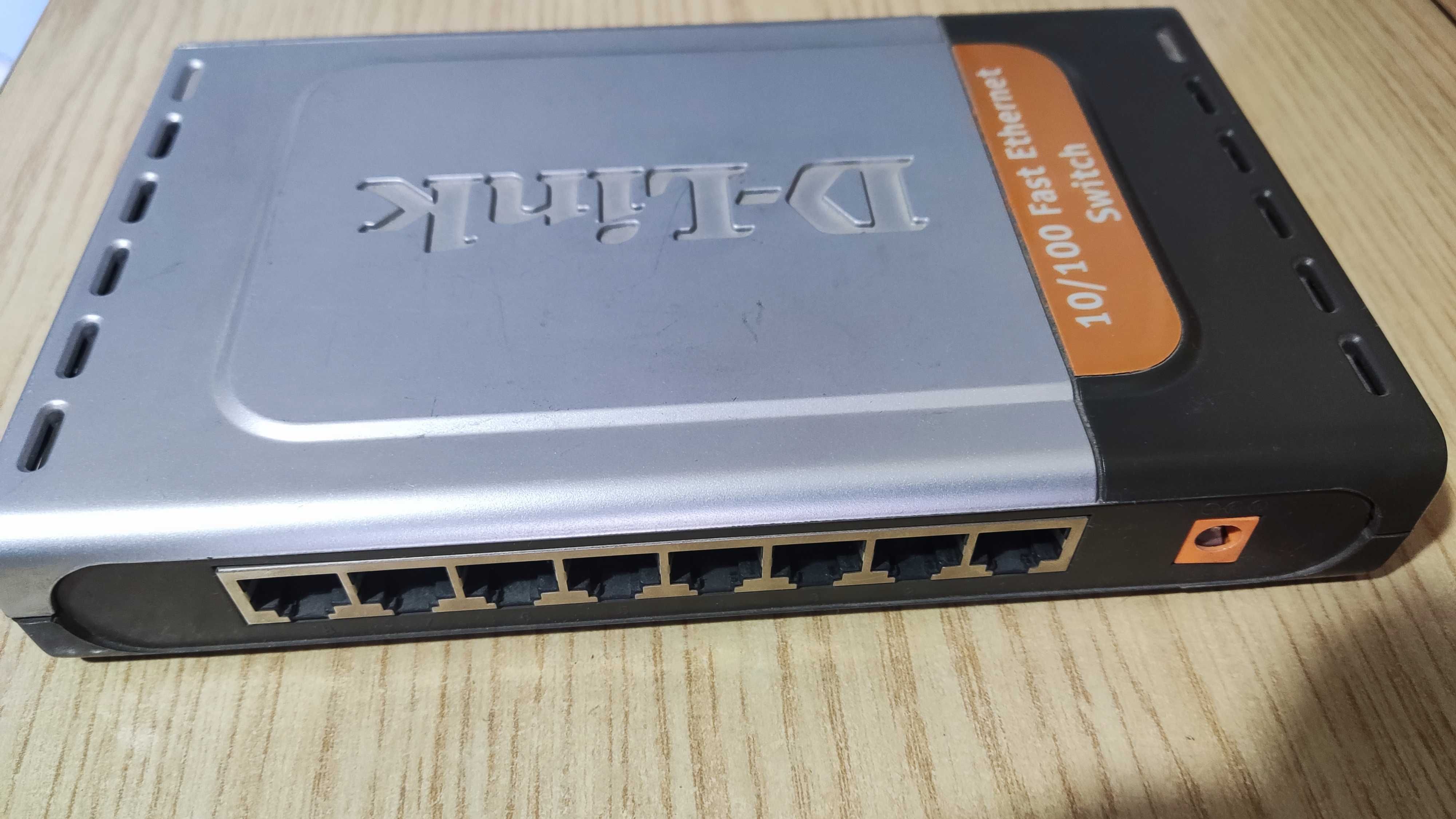 8-портовый настольный коммутатор D-Link switch свич