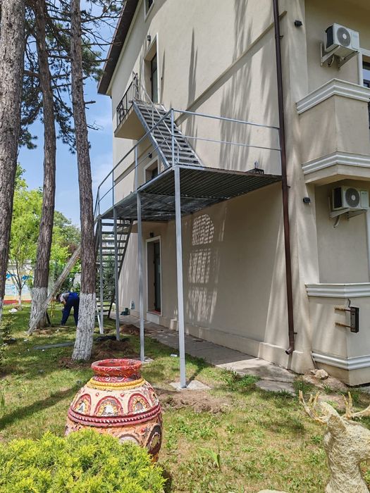 Scari metalice industriale