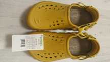 Vând crocsi noi,originali,unisex, mărimea 38-39,made in vietnam