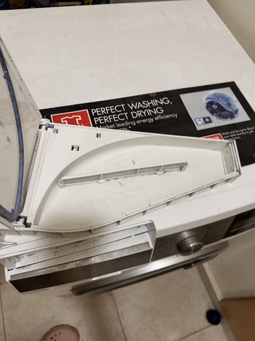 AEG пералня със сушилня