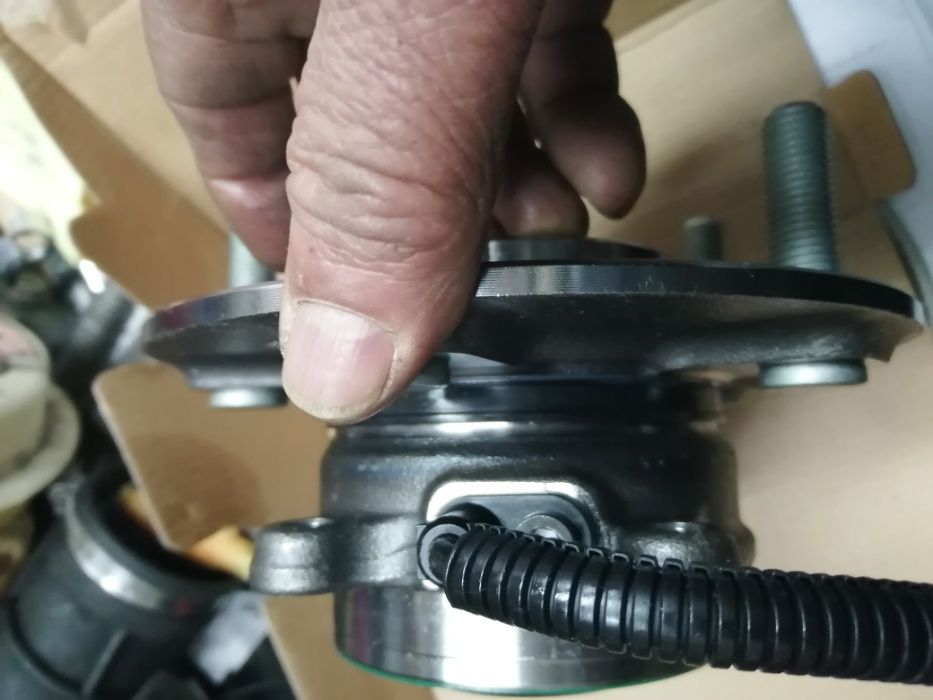 K05154198AC комплект заден лагер главина za fiat lancia