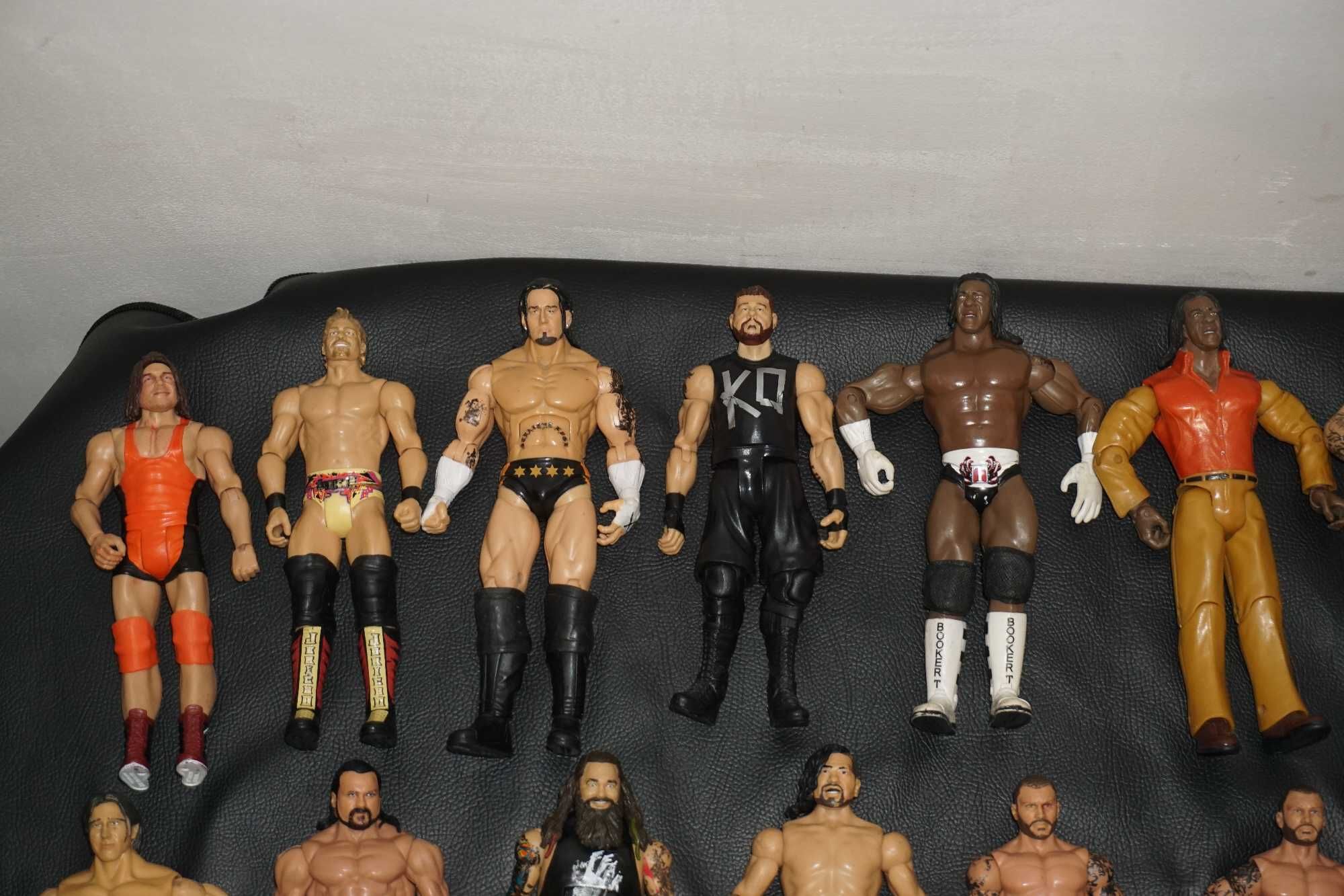 64 Кеч Фигури D-Von Dudley/Test/Lita/Lana/Booker T/Edge/CM Punk/Miz