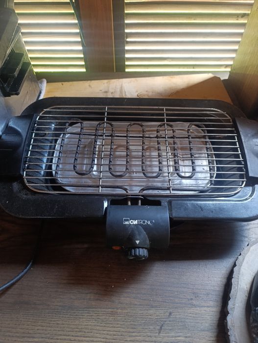 Grătar electric pentru legume și carne
