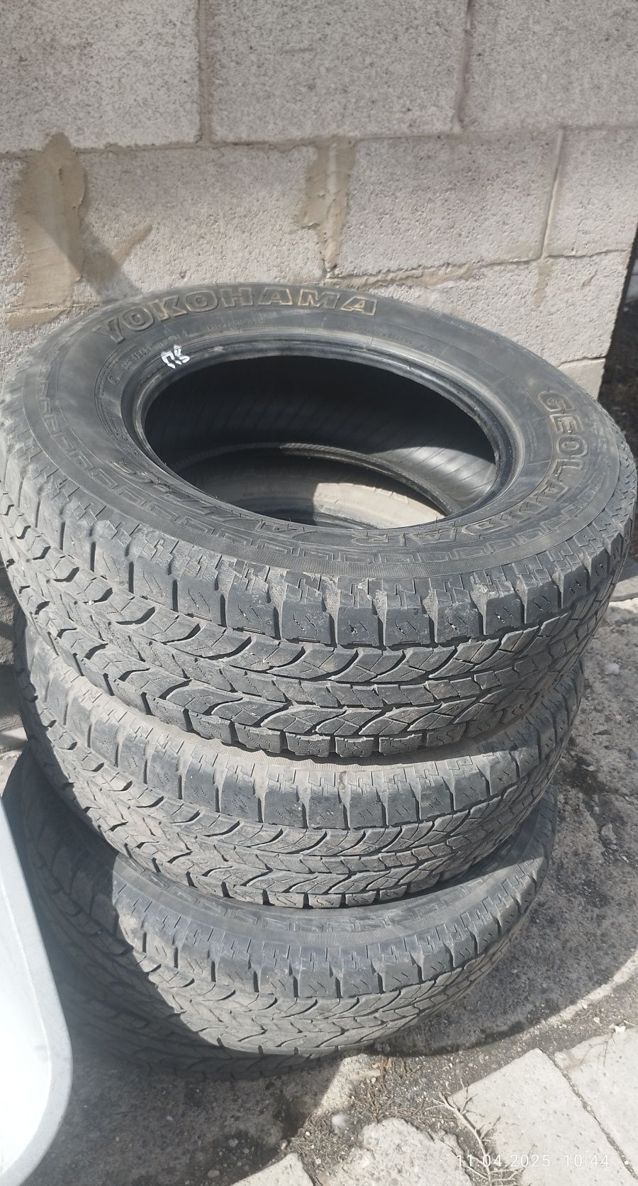 Продам летние шины Yokohama Geolandar A/ T-S 235/70/R16