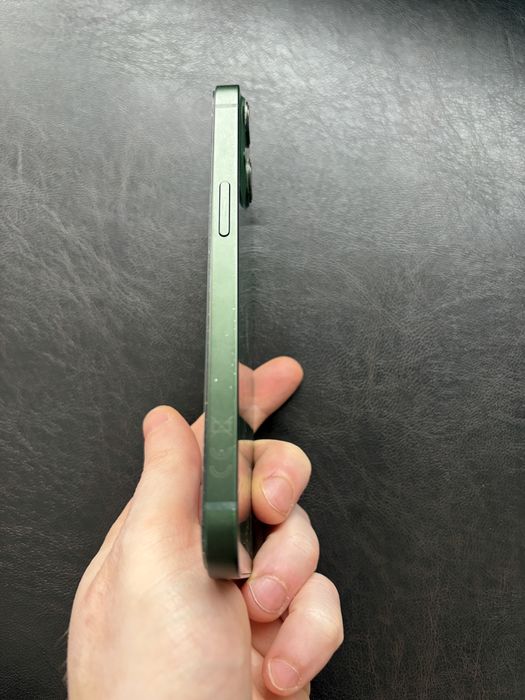 Vand iphone 13 de 128gb