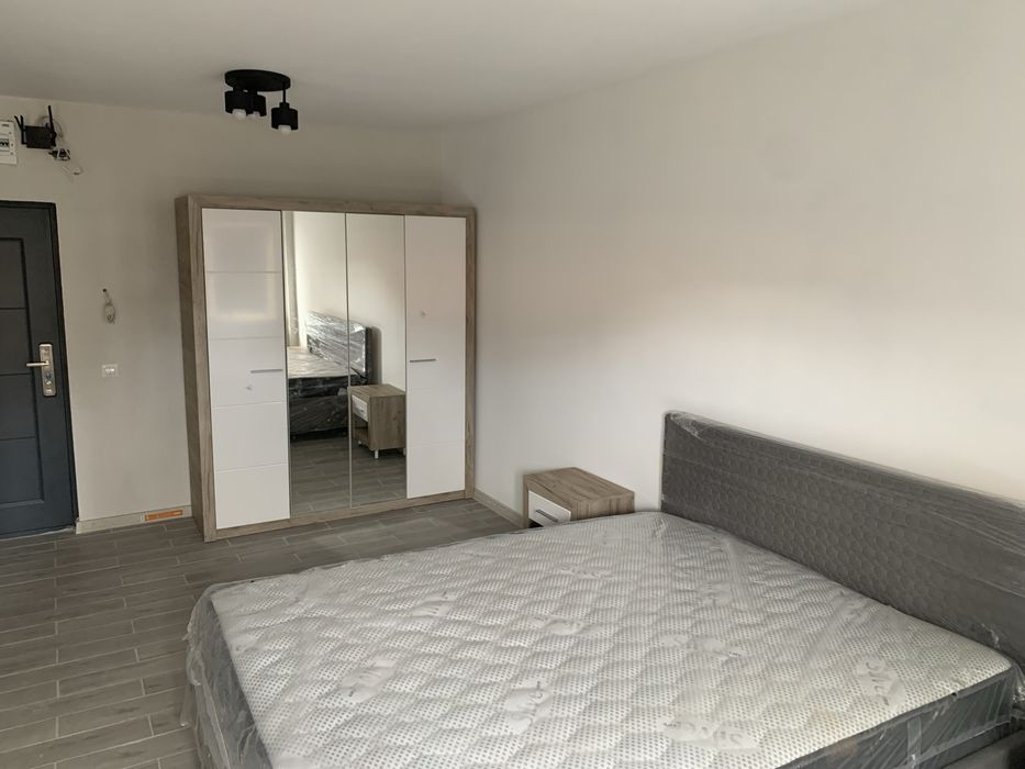 Garsoniera de inchiriat