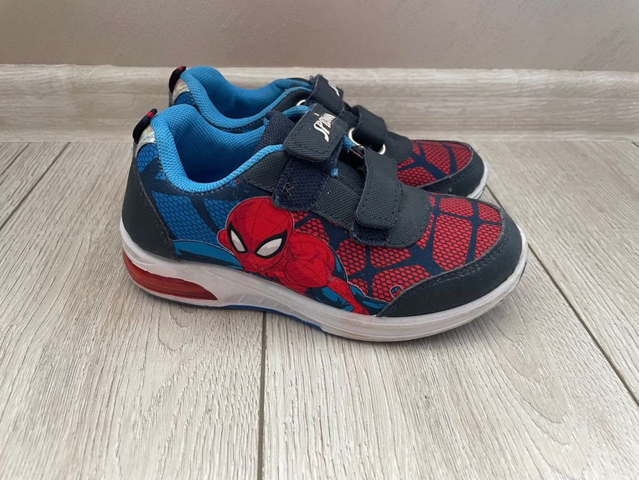 Светещи детски маратонки Spider-Man