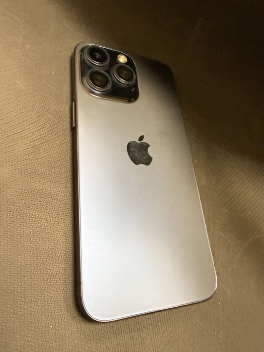 iPhone 15 Pro Max 256gb / с дефект