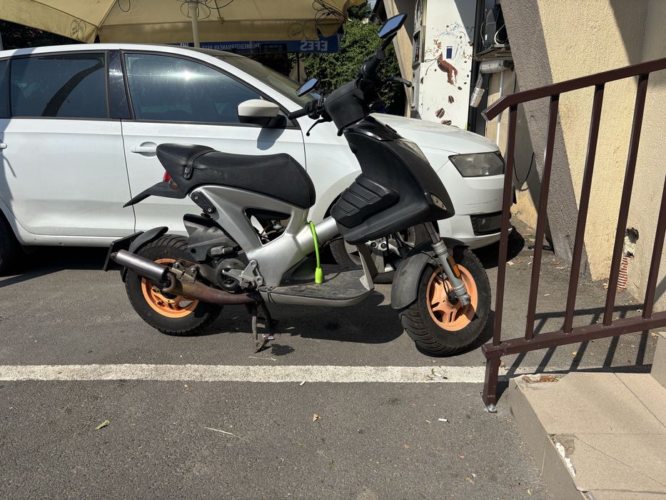 Scuter Aprilia pret fix