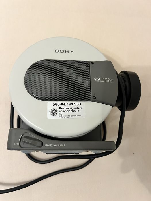 Videoproiector Sony CPJ-PC200E