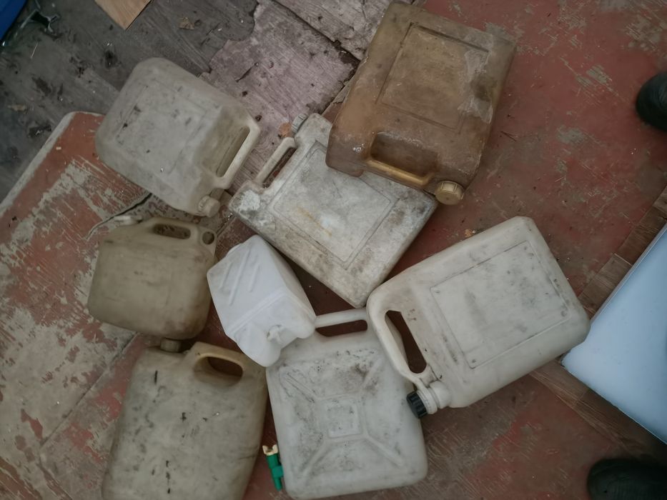 Пластиковые канистры