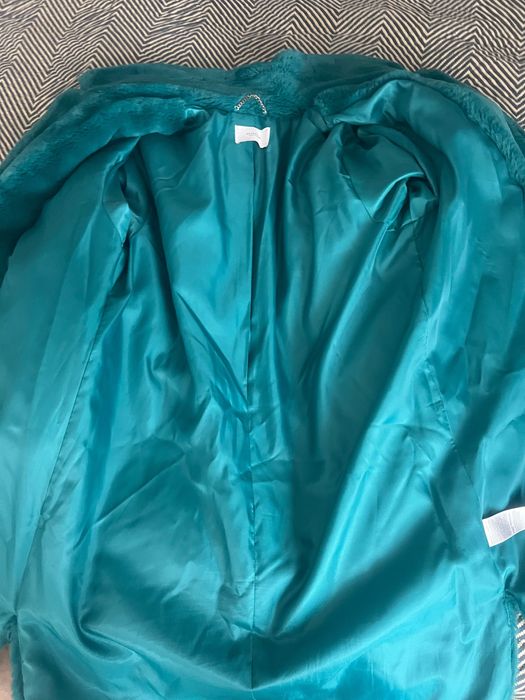 Палто дамско , “Reserved”.