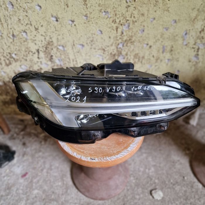 Volvo V90 S90 full led 2021 ляв и десен фар