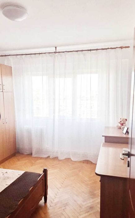 Persoană fizică  .Apartament 3 camere ,D, 71mp,Mircea cel Bătrân