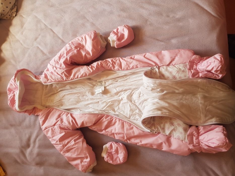 Космонавт със снежен човек, космонавт Joral