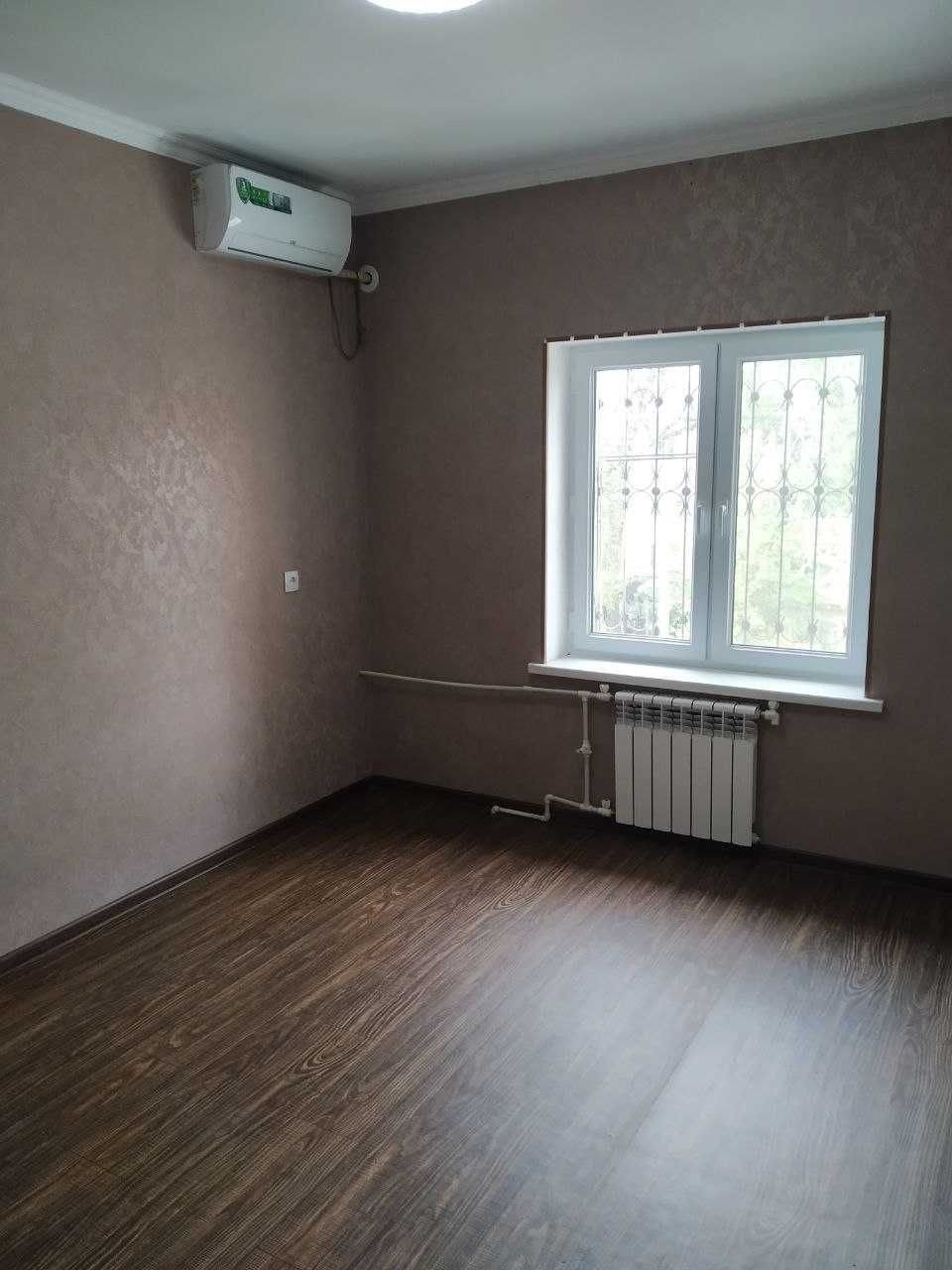 4 хонали квартира/хонадон сотилмоқда! Бодомзор. Тест маркази ёнида.