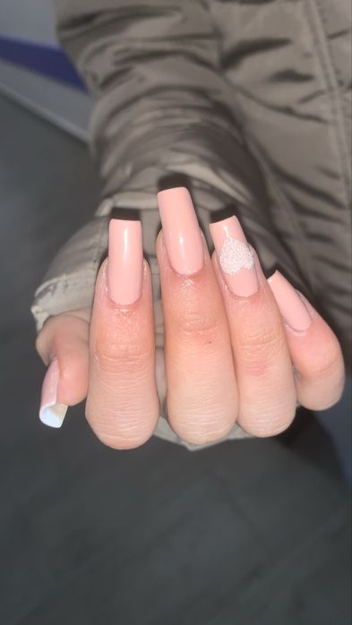 Unghii cu gel, pollygel si oja semipermanenta