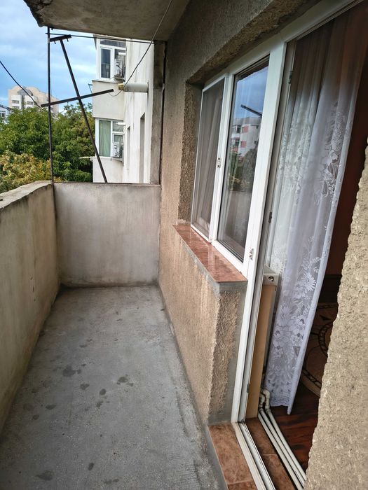 Vând apartament 3 camere