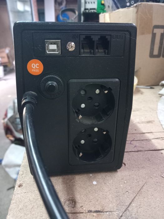 Ups NJOY HORUS PLUS  800. Stabilizator de curent pentru calculator