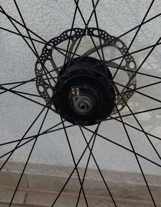 Roata fata cu dinam in butuc city bike 28"