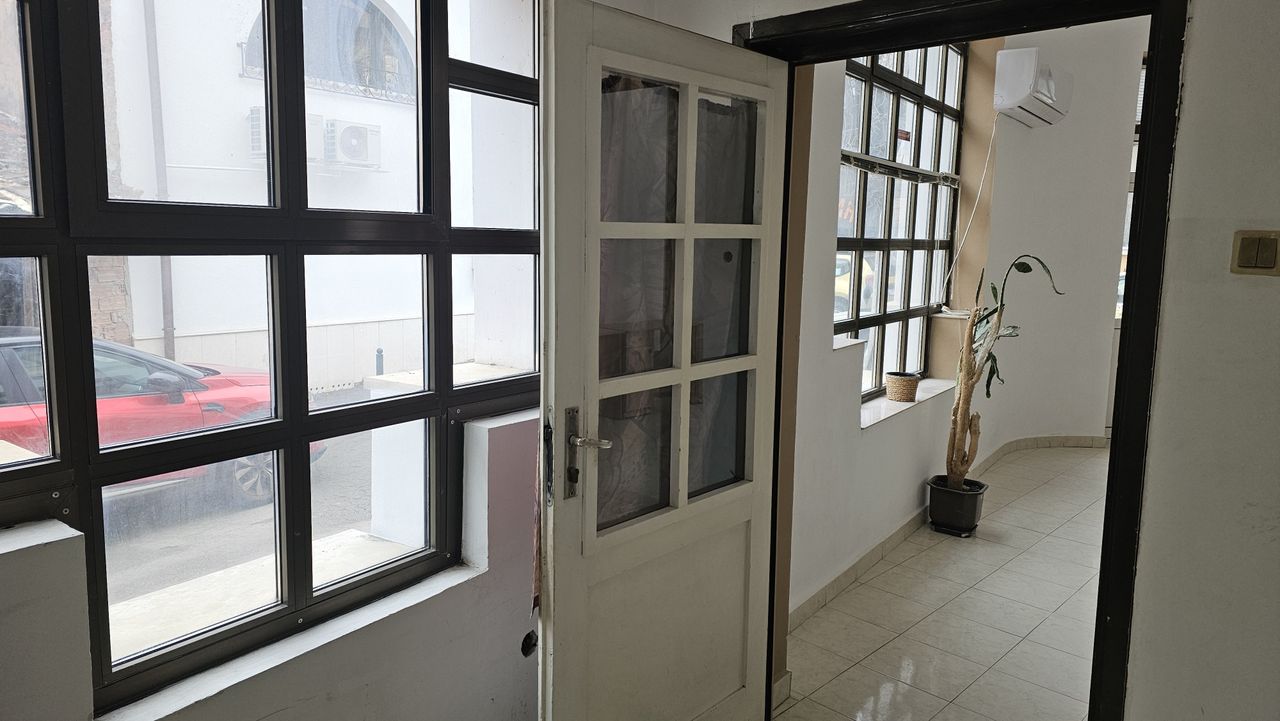 Дава се под наем Магазин в Враца, Подбалканска - 54 кв.м за 408 € - Снимка #11