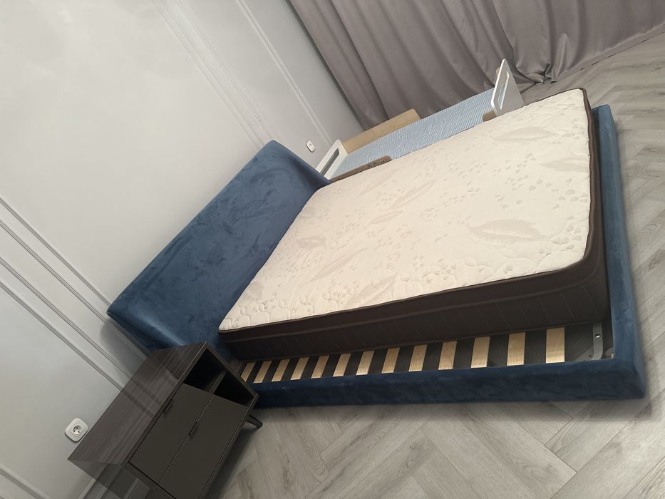 Матрас в отличном состоянии