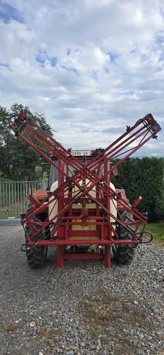 Pompa masina de erbicidat  Hardi 600 l cu 12 metri