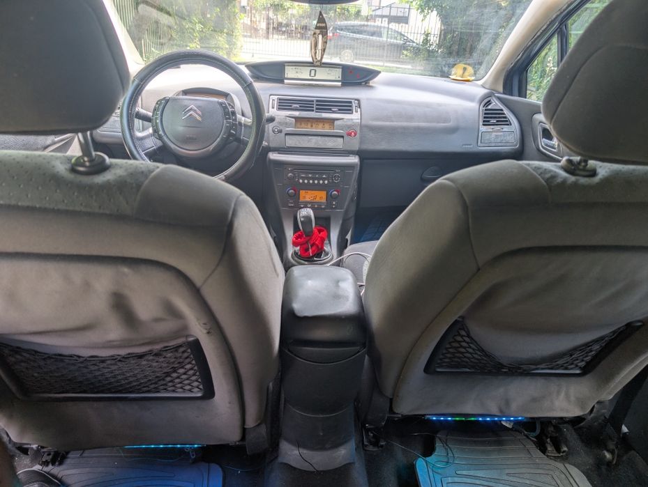 Citroen C4 1.6hdi 110cp