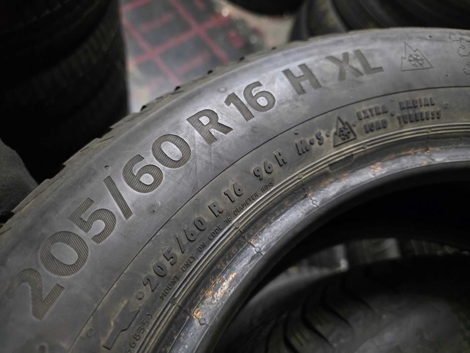 2бр Зимни гуми 205 60 16 - Continental - DOT 2023