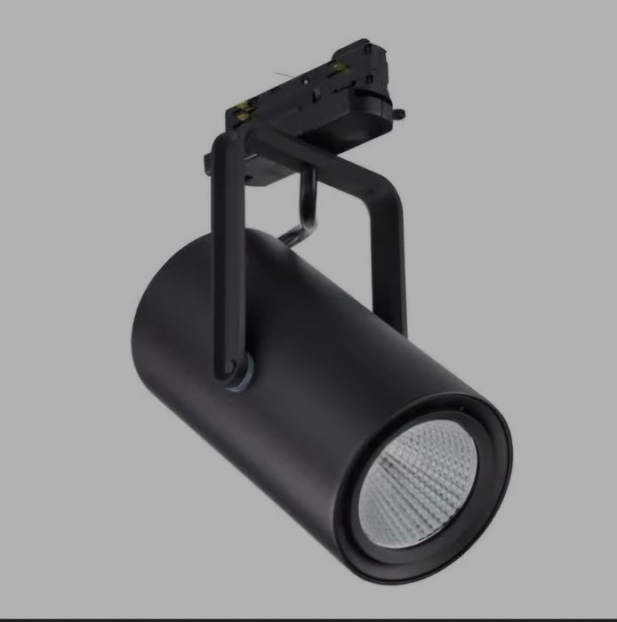 Reflectoare LED Philips – 4900 lm, stare excelentă