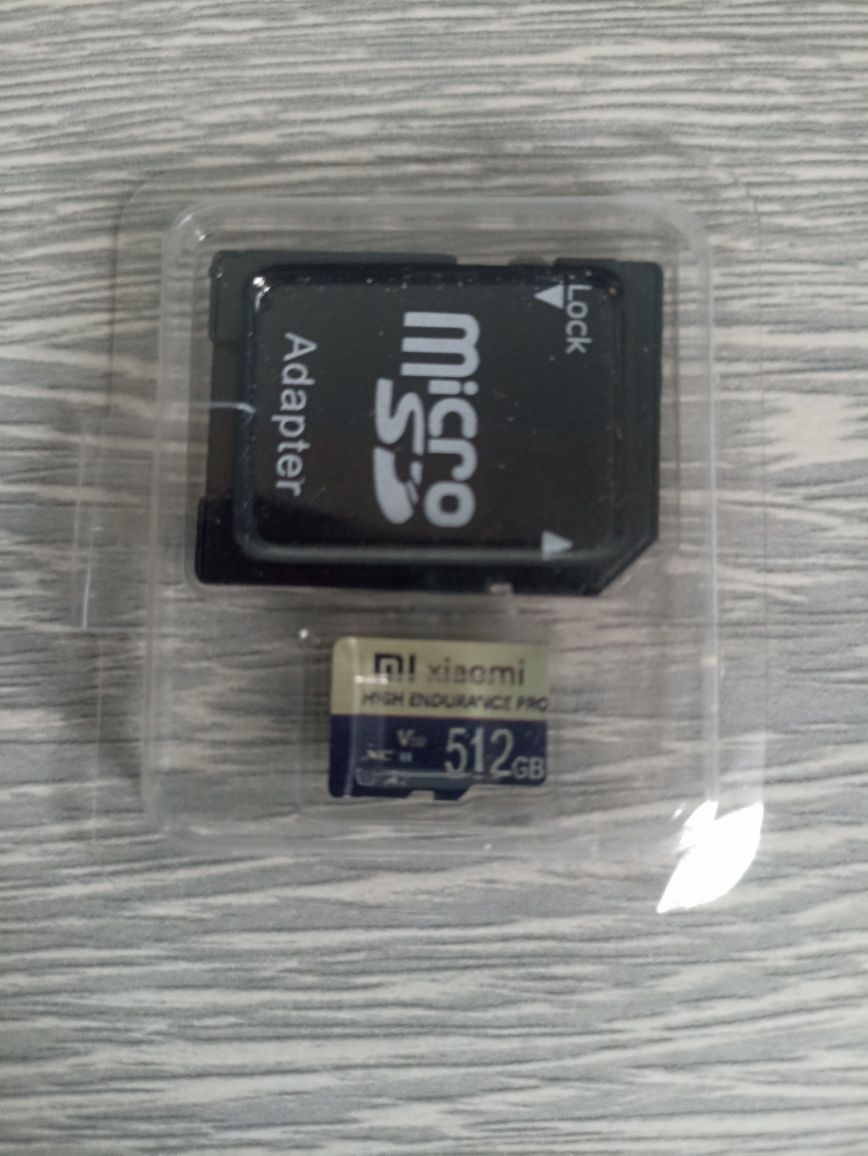 Fleshka 512 GB sotiladi