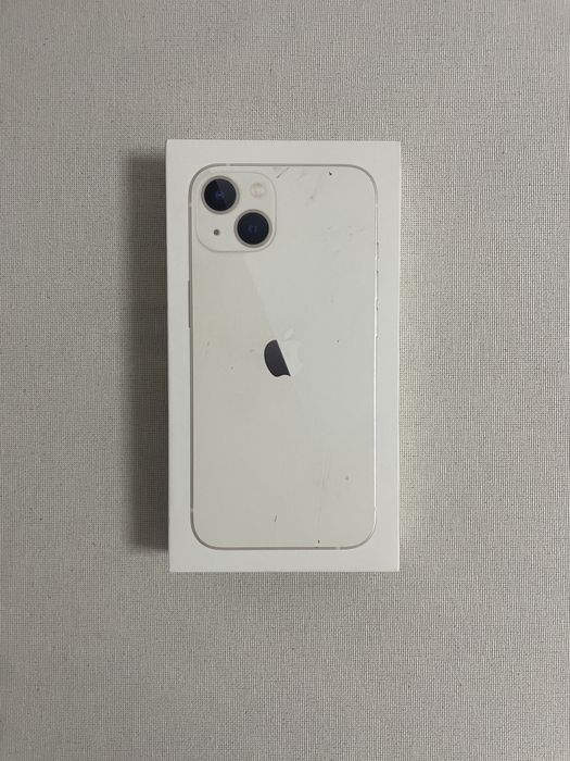 Cutie iPhone13 si AirPods Pro 2 si cablu casti