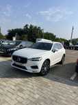 Volvo.       XC60 D4.
