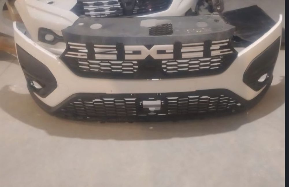 Bară față Dacia Sandero 3