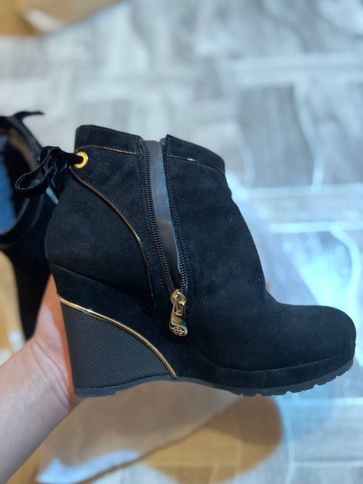 Зимние ботинки