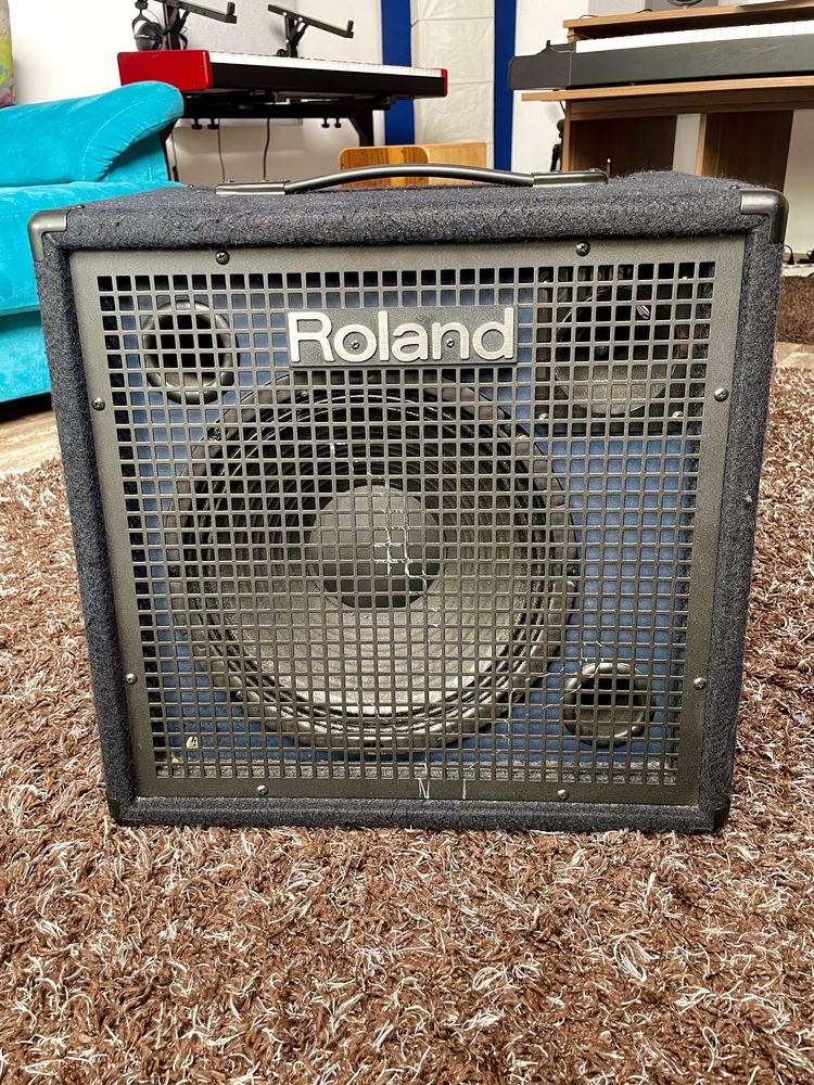 Amplificator clapa Roland KC-400