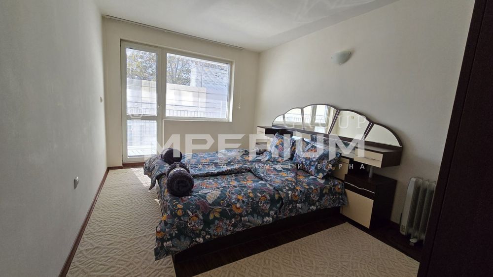 Двустаен обзаведен апартамент под наем в района на кв. Левски, гр. Ва