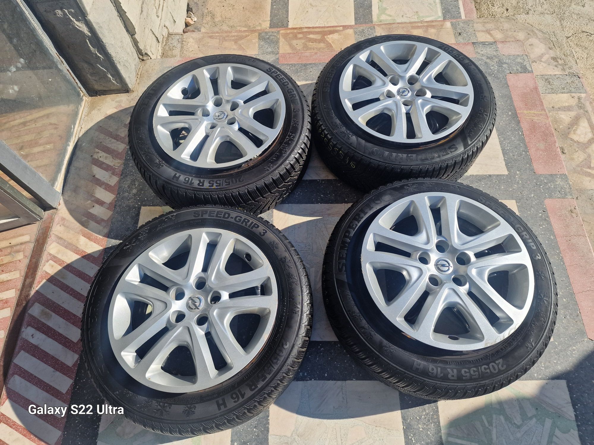 Opel moka 16 структурни джанти+тазове Замъка Ямбол