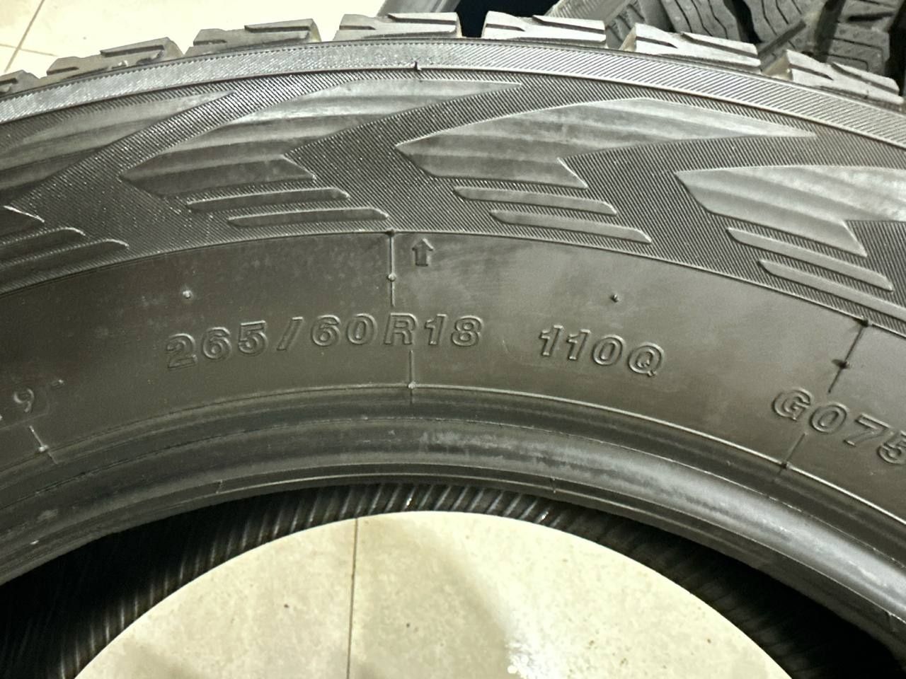 Автошины YOKOHAMA зимние 265/60/R18