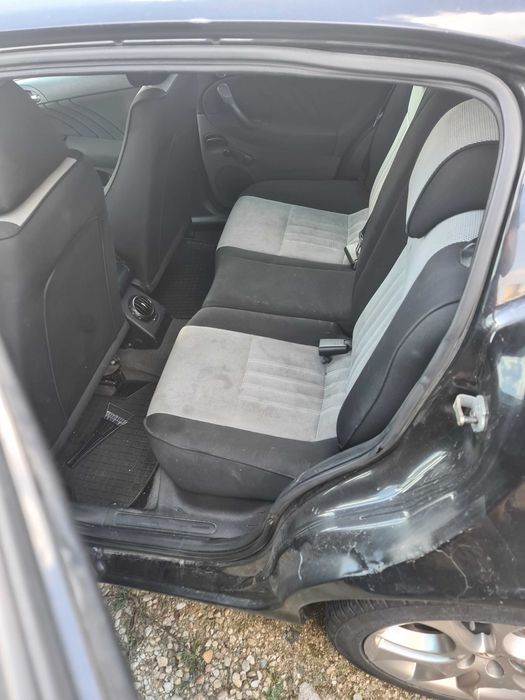 Алфа 147 1.6тс на части