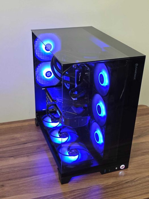 Нов / RTX 5070 / Ryzen 7 7800X3D / 32GB RAM / 1TB NVMe/ Геймърски