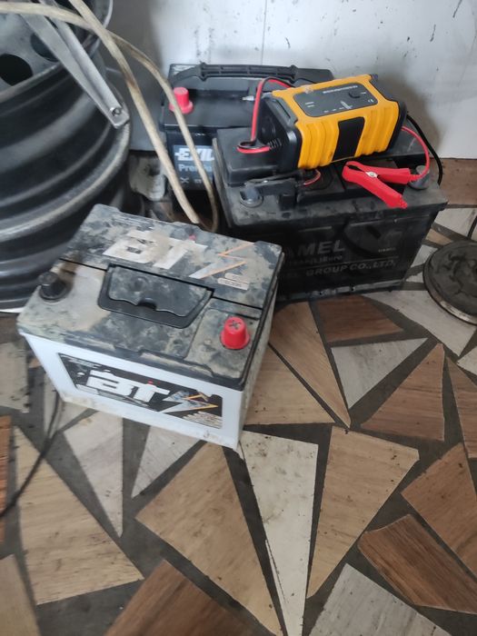 Продам б/у аккумулятор