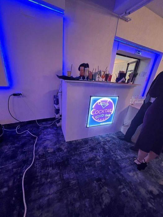 Cocktail bar și tort de shot